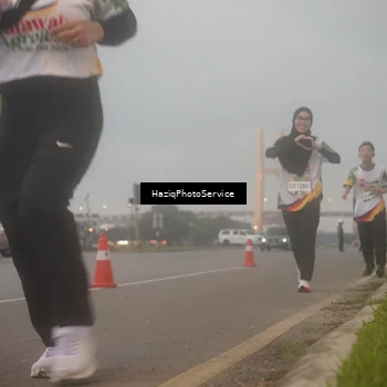 Runner Photo 7723486