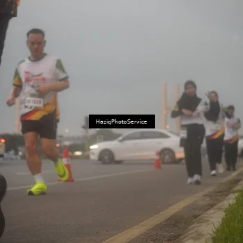 Runner Photo 7723502