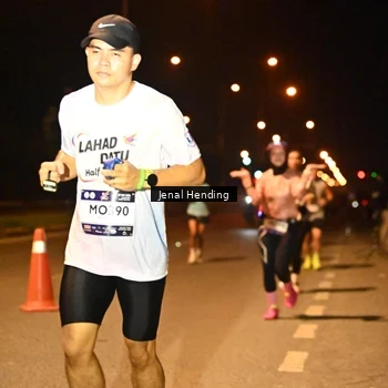 Runner Photo 7723508