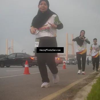 Runner Photo 7723509