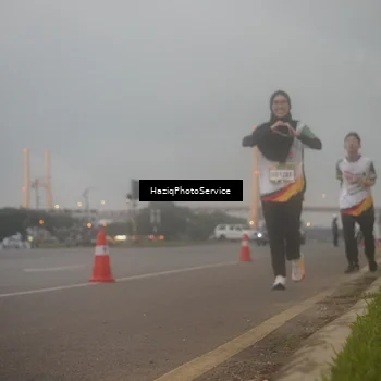Runner Photo 7723515