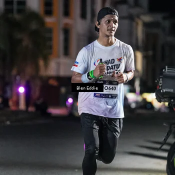 Runner Photo 7723547