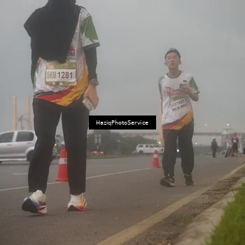 Runner Photo 7723559