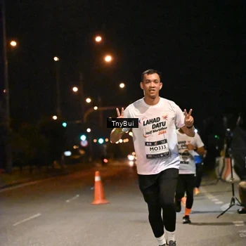 Runner Photo 7723561