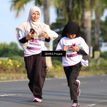 Runner Photo 7723568