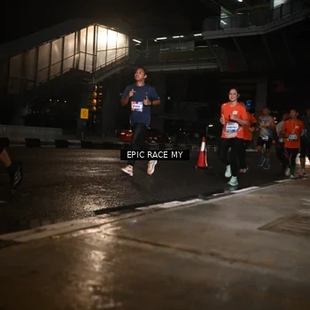 Runner Photo 7723577