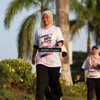 Runner Photo 7723597