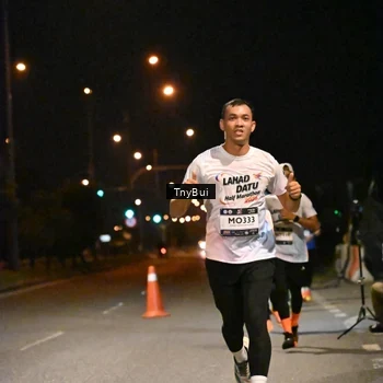 Runner Photo 7723606