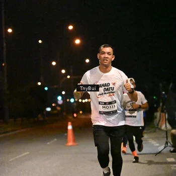 Runner Photo 7723619