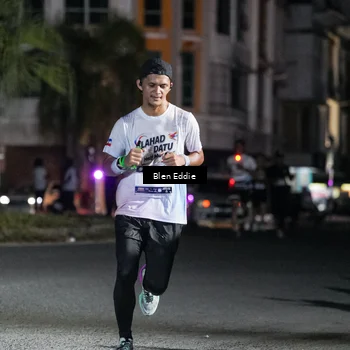 Runner Photo 7723628