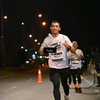Runner Photo 7723631