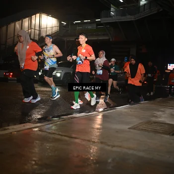 Runner Photo 7723640