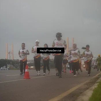 Runner Photo 7723657