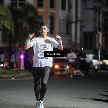 Runner Photo 7723666