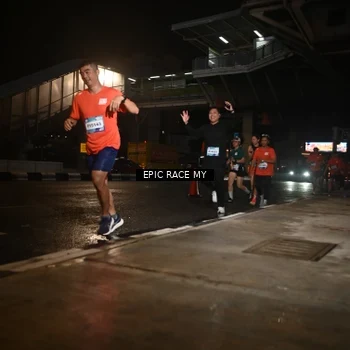 Runner Photo 7723667