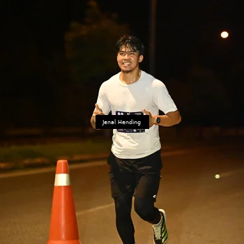 Runner Photo 7723673