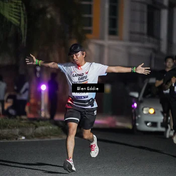 Runner Photo 7723681