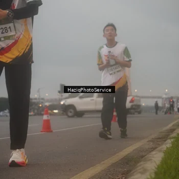 Runner Photo 7723689