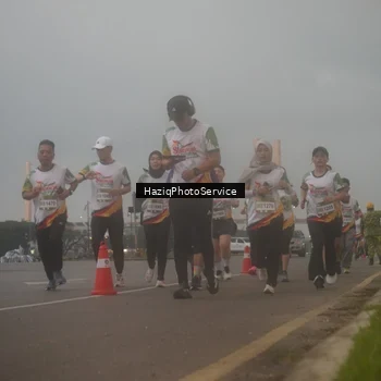Runner Photo 7723694
