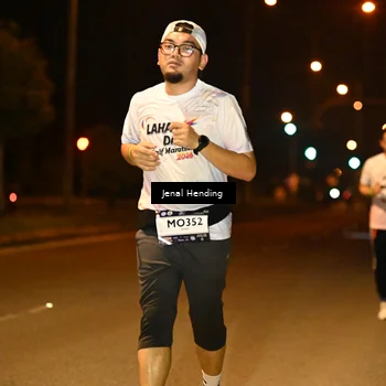Runner Photo 7723697