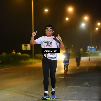 Runner Photo 7723707