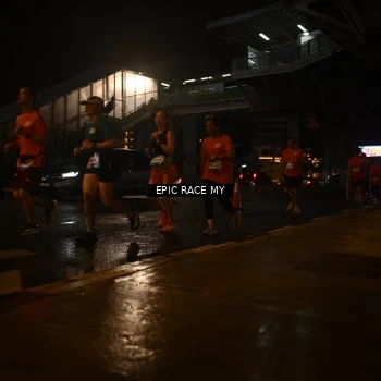 Runner Photo 7723720