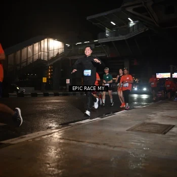 Runner Photo 7723730