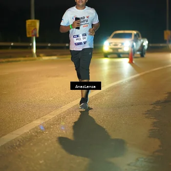 Runner Photo 7723736