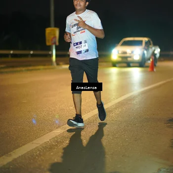 Runner Photo 7723741