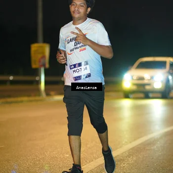 Runner Photo 7723749