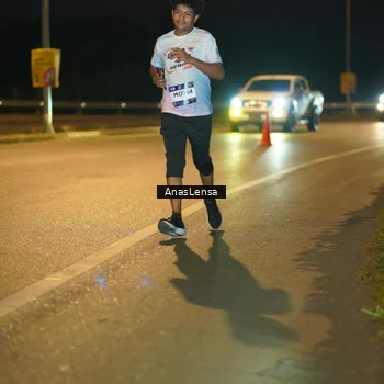 Runner Photo 7723759