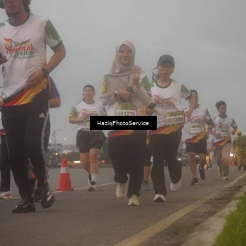 Runner Photo 7723768