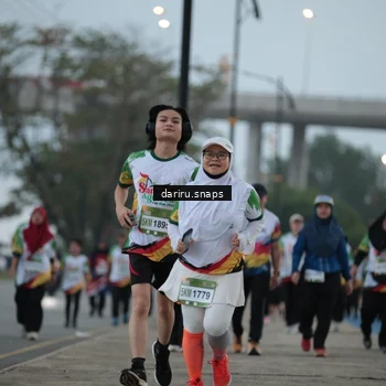 Runner Photo 7723776