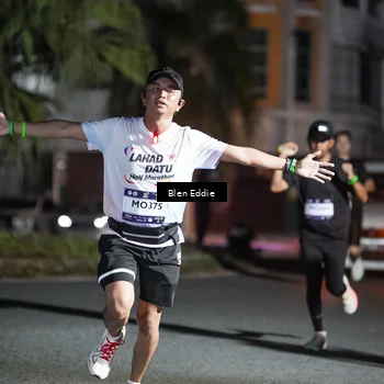 Runner Photo 7723777