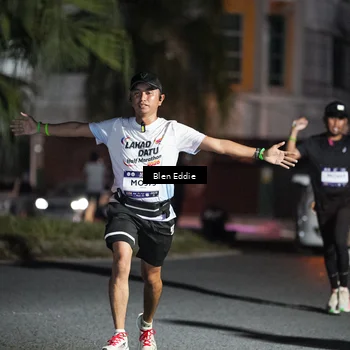 Runner Photo 7723784