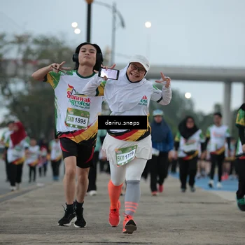 Runner Photo 7723800