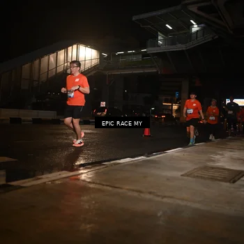 Runner Photo 7723803