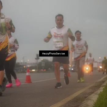 Runner Photo 7723807