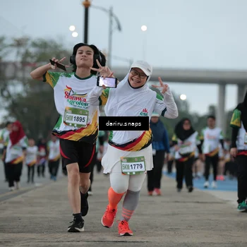Runner Photo 7723820