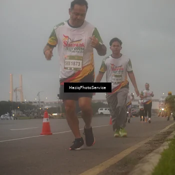 Runner Photo 7723839