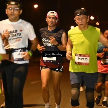 Runner Photo 7723859