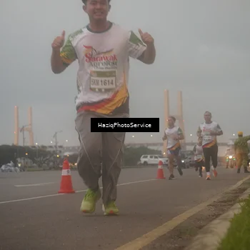Runner Photo 7723870