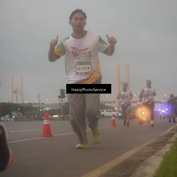 Runner Photo 7723876