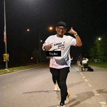Runner Photo 7723878