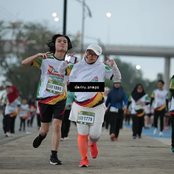Runner Photo 7723882