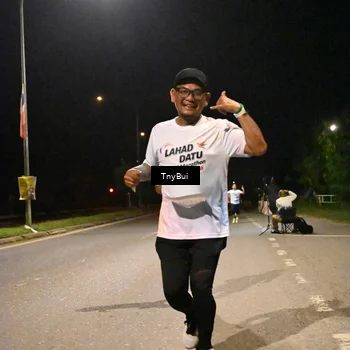 Runner Photo 7723888