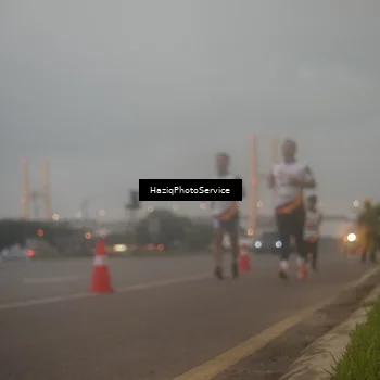 Runner Photo 7723906