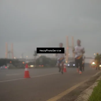 Runner Photo 7723916