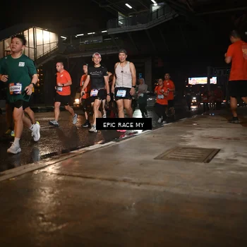 Runner Photo 7723940