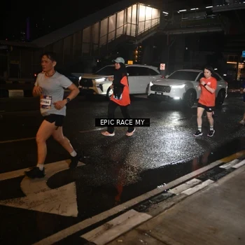 Runner Photo 7723942
